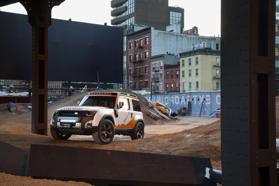  Land Rover DC100 Expedition Concept 2012 года  (фото 3 из 13)